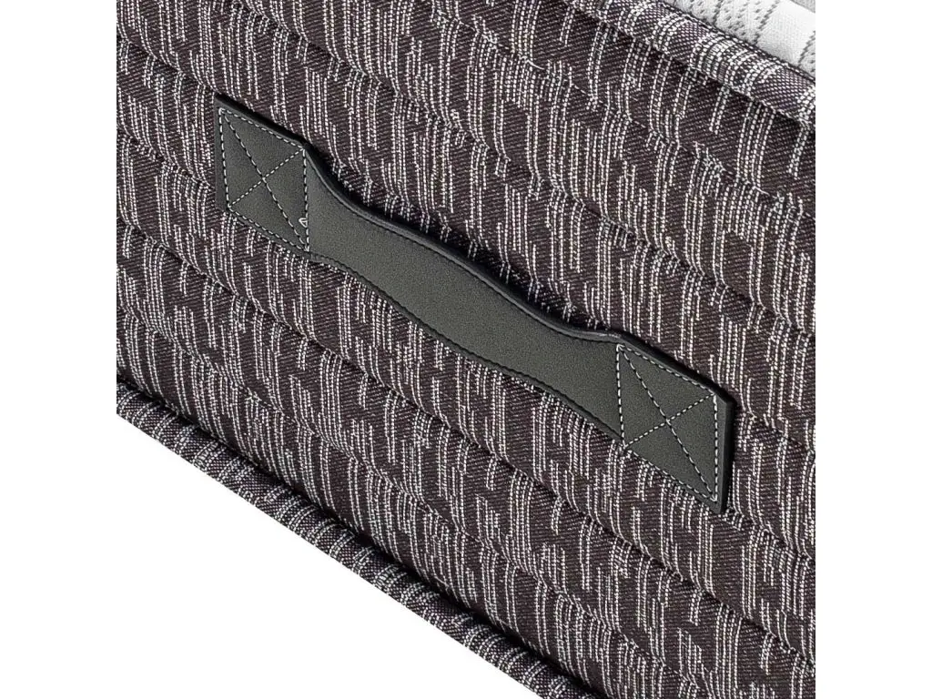 detail_2_5.webp